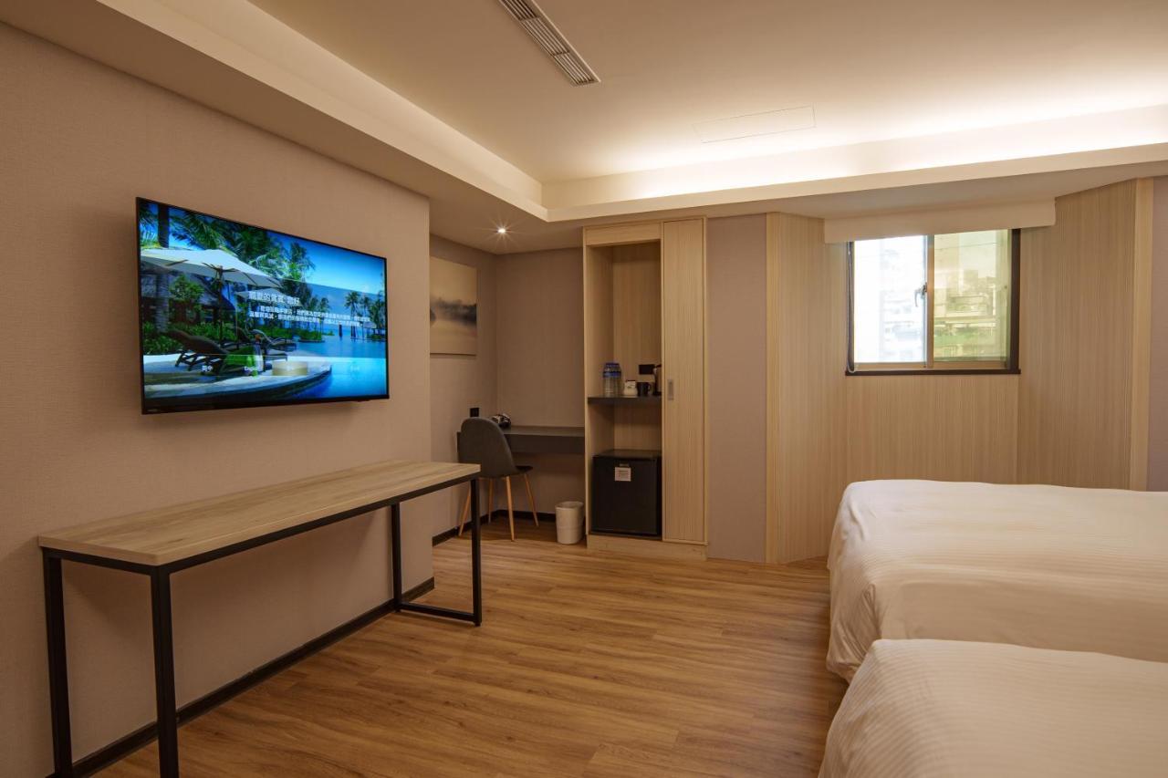 Hub Hotel Tucheng Exterior photo