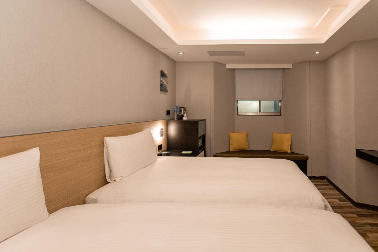 Hub Hotel Tucheng Exterior photo
