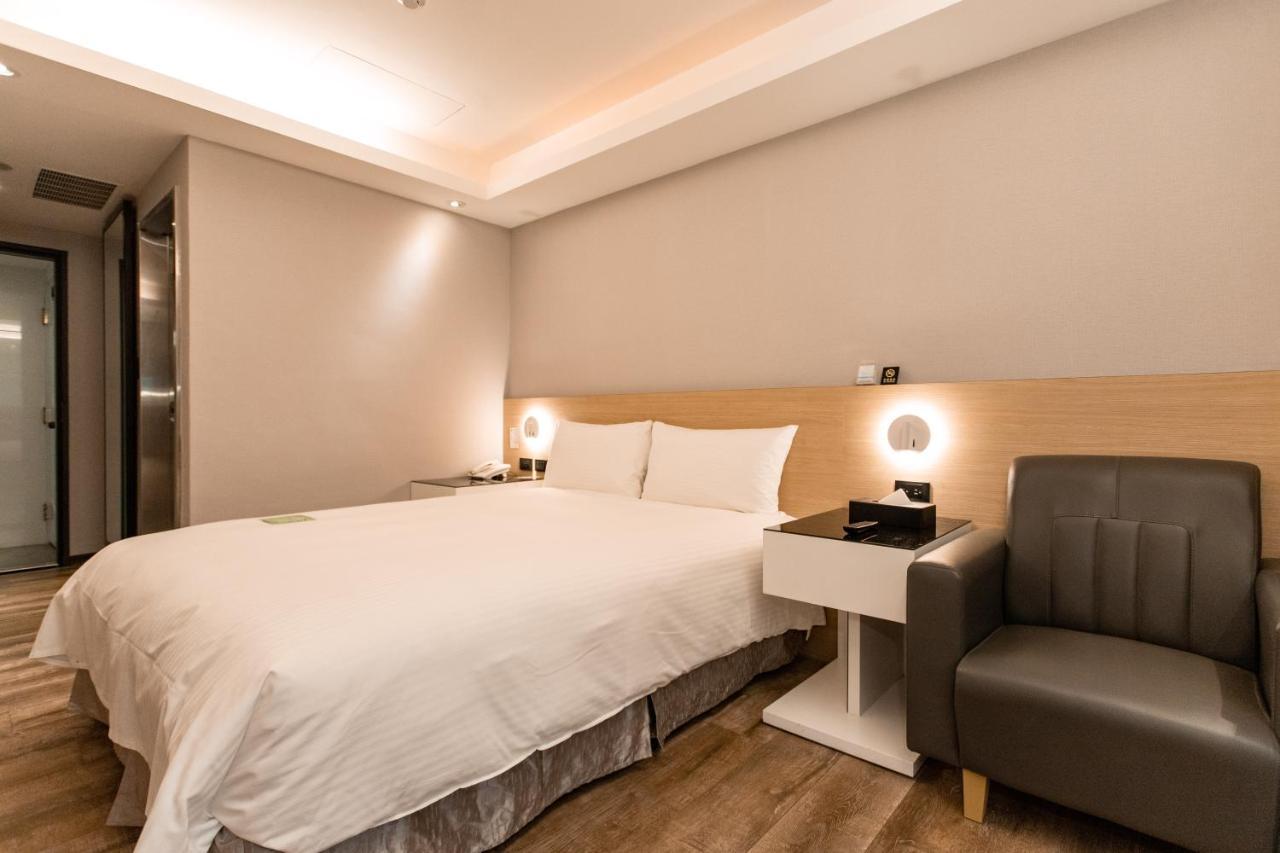 Hub Hotel Tucheng Exterior photo