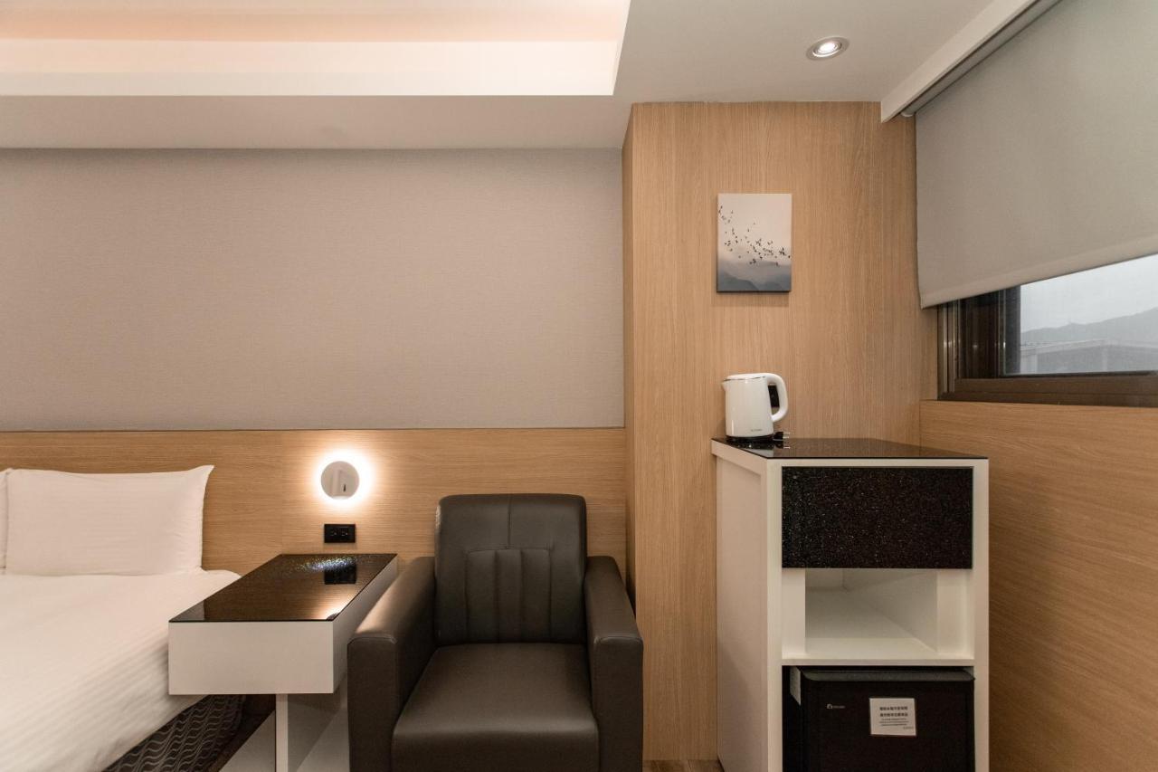 Hub Hotel Tucheng Exterior photo