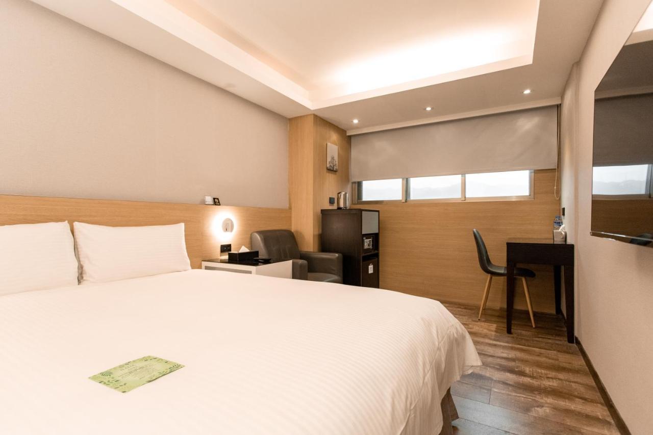 Hub Hotel Tucheng Exterior photo